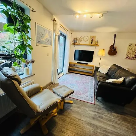 Villa Au Naturel With Private Parking