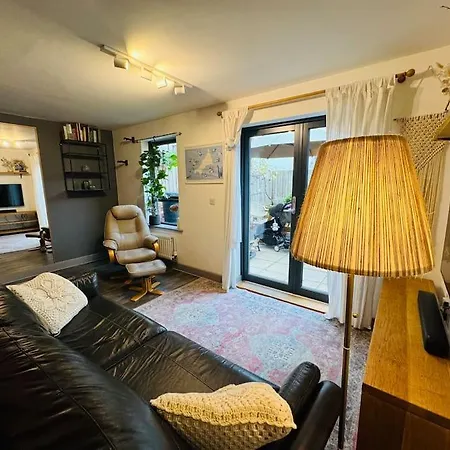 Au Naturel With Private Parking Villa Bristol